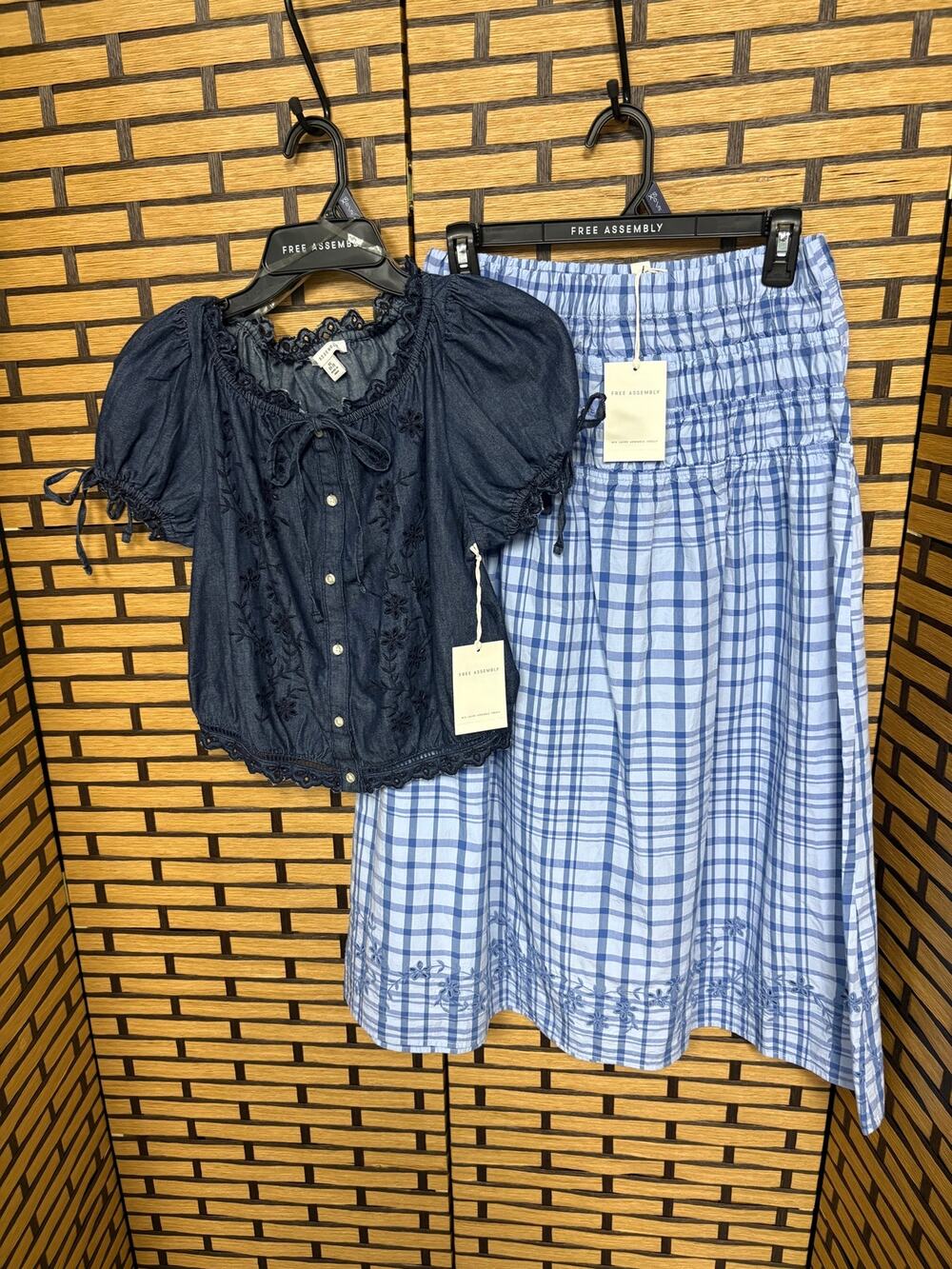 Free Assembly Two Piece Skirt Set Size‎ XS